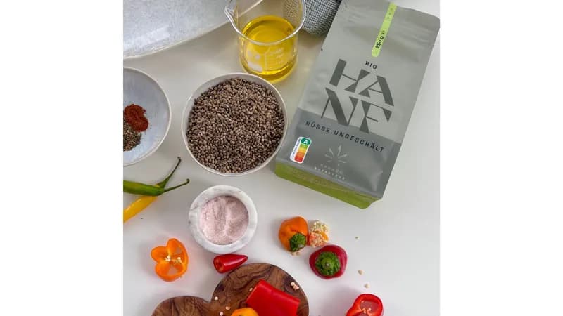 Nahado Bio-Hanfnüsse - das gesunde und ballaststoffreiche Topping über deine Speisen von NAHADO - St. Anne Engineering GmbH Gallerie Bild 3