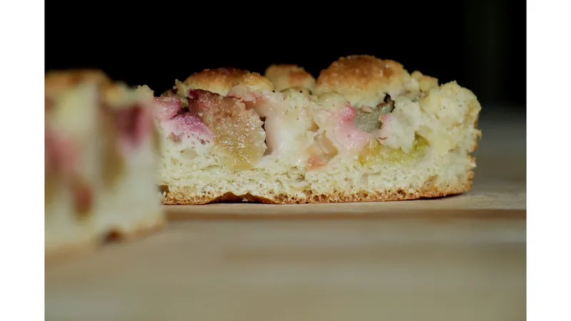 RhabarberStreusel, 120 g von Bäckerei VOLLKERN GmbH