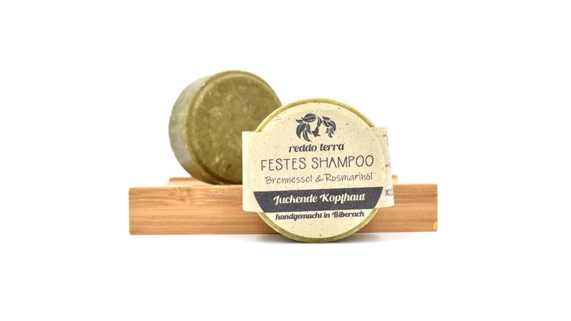 Festes Shampoo für juckende Kopfhaut – mit Bio Brennessel von Isabel u. Dr. Erik Arango GbR - Reddo Terra Naturkosmetik Gallerie Bild 2