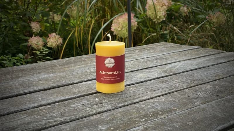 Achtsamkeit - 300g Stumpenkerze von Authentico. Bioland Imkerei Gallerie Bild 1