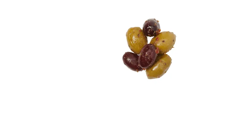 OELIVEN Bio Oliven mit Stein, Mix mit Kräutern mariniert, 1.000 g im Vakuumbeutel Gallerie Bild 1