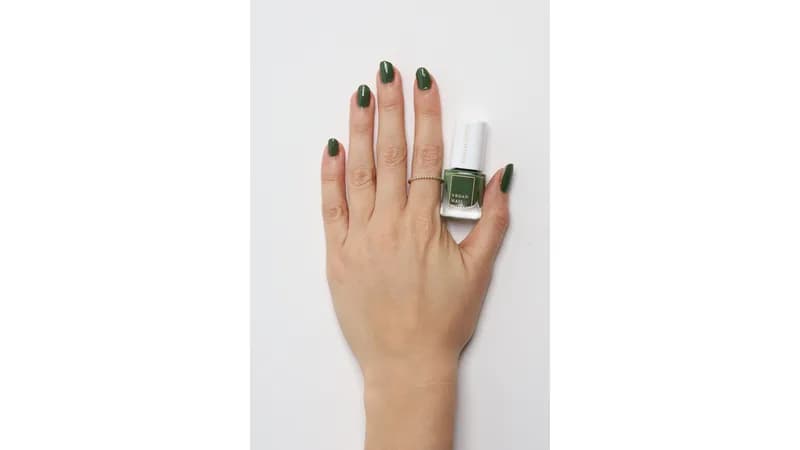 Kia-Charlotta I VEGANER Nagellack I In The Forest I Dunkelgrün I TIERVERSUCHSFREI und MADE IN GERMANY I Premium Qualität I 5ml von tvey GmbH Gallerie Bild 3