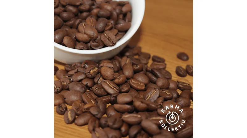 Großgebinde Cafe Crema Bohne von KarmaKollektiv Gallerie Bild 1