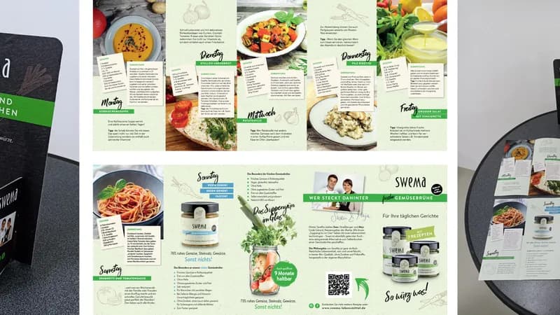 Flyerdispenser + Rezept-Flyer mit 7 Rezepten für SweMa Gemüsebrühe - 73% rohes Gemüse, Steinsalz, Gewürze. Sonst nichts!