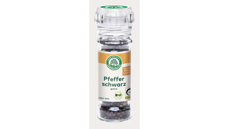 Pfeffer schwarz, ganz