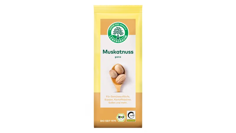 Muskatnuss, ganz