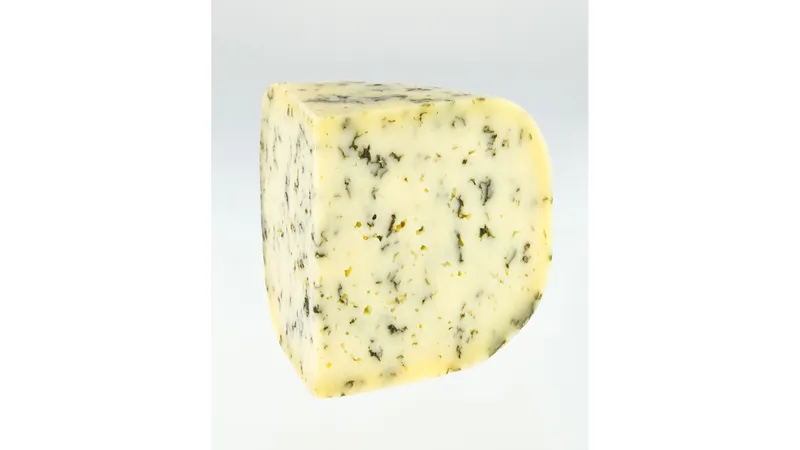 Butendieker Schnittkäse Brennnessel von Hof Butendiek Vertriebs GmbH Gallerie Bild 1